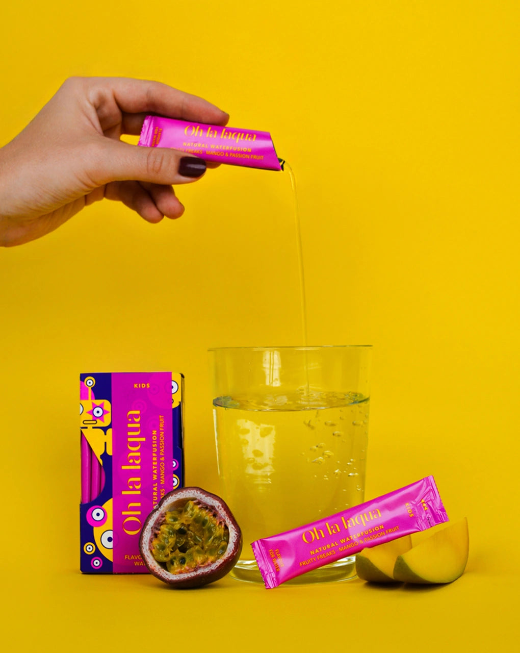 Flavored water: OH LA LAQUA Mango & Passion Fruit (application)