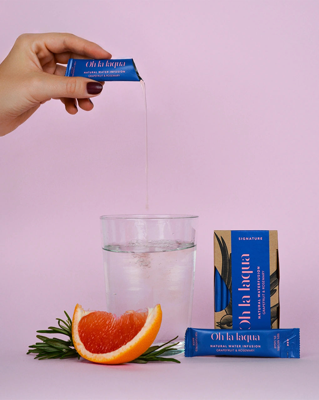 Flavored water: OH LA LAQUA Grapefruit & Rosemary (application)